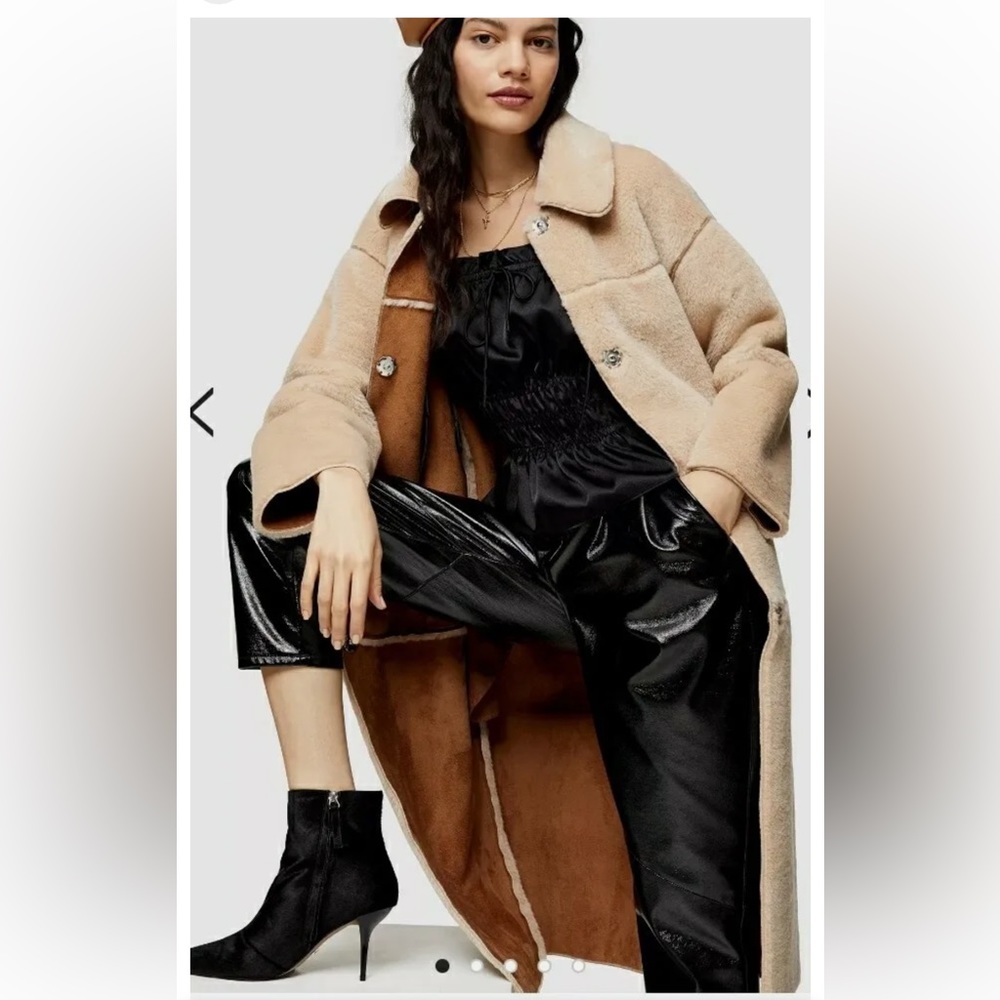 Topshop Reversible Cream Coat. Size US 4.